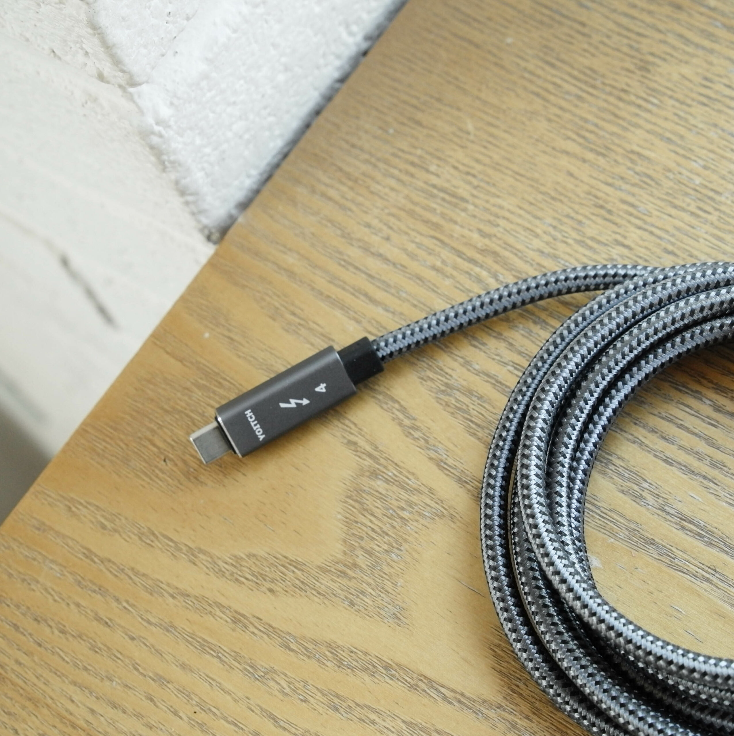 Thunderbolt 4 cable